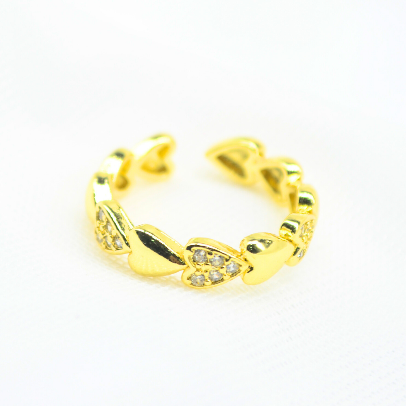 anillo corona de corazones