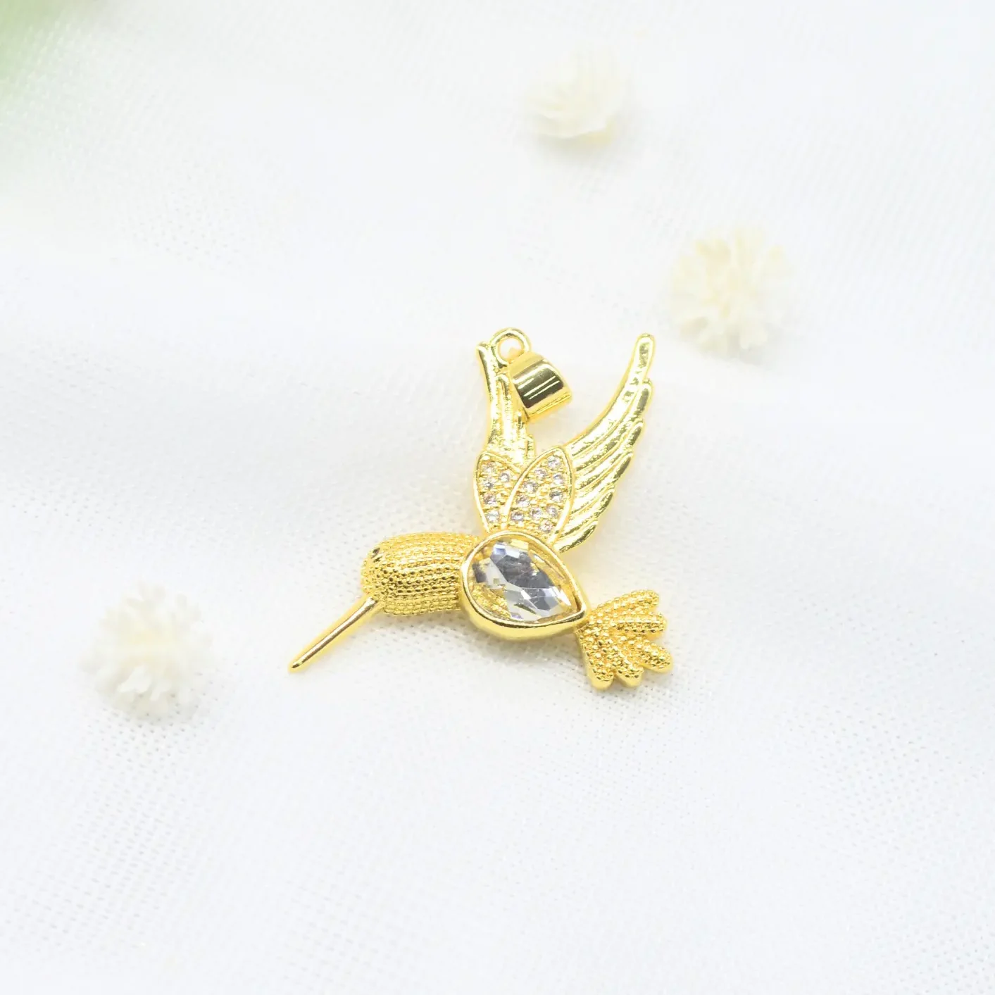 dije para cadena colibrí majestuoso
