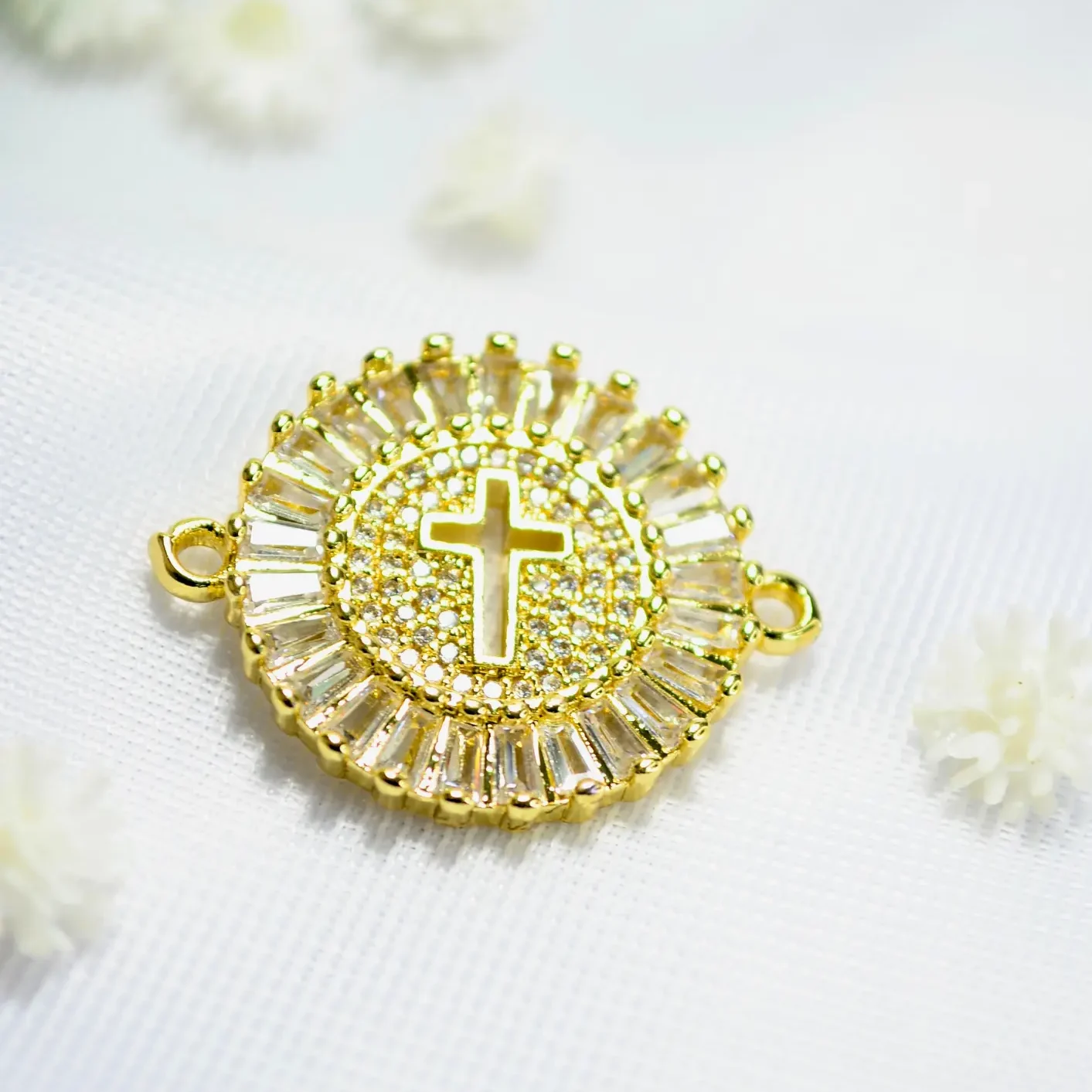 dije para pulsera medalla con cruz central