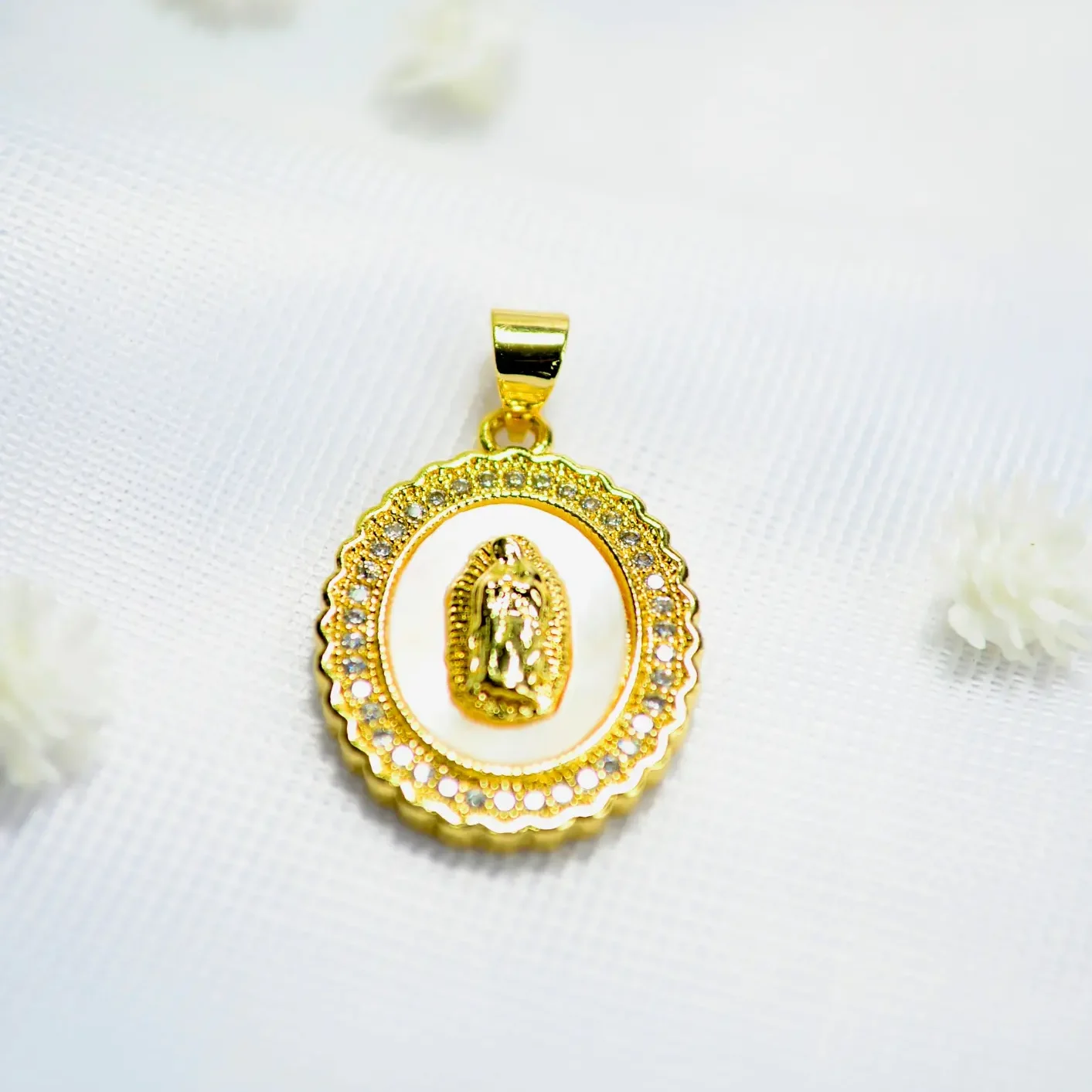 dije para cadena virgen de guadalupe con nácar