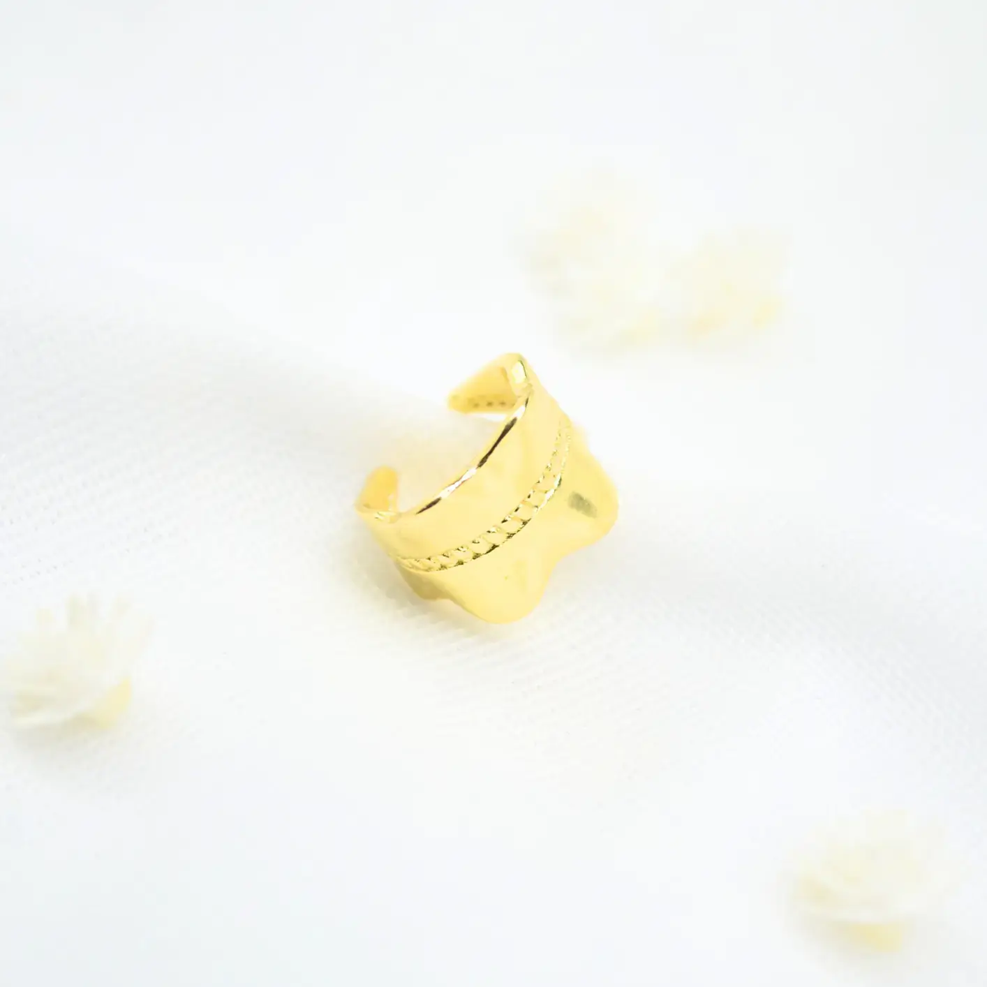 earcuff silueta irregular.
