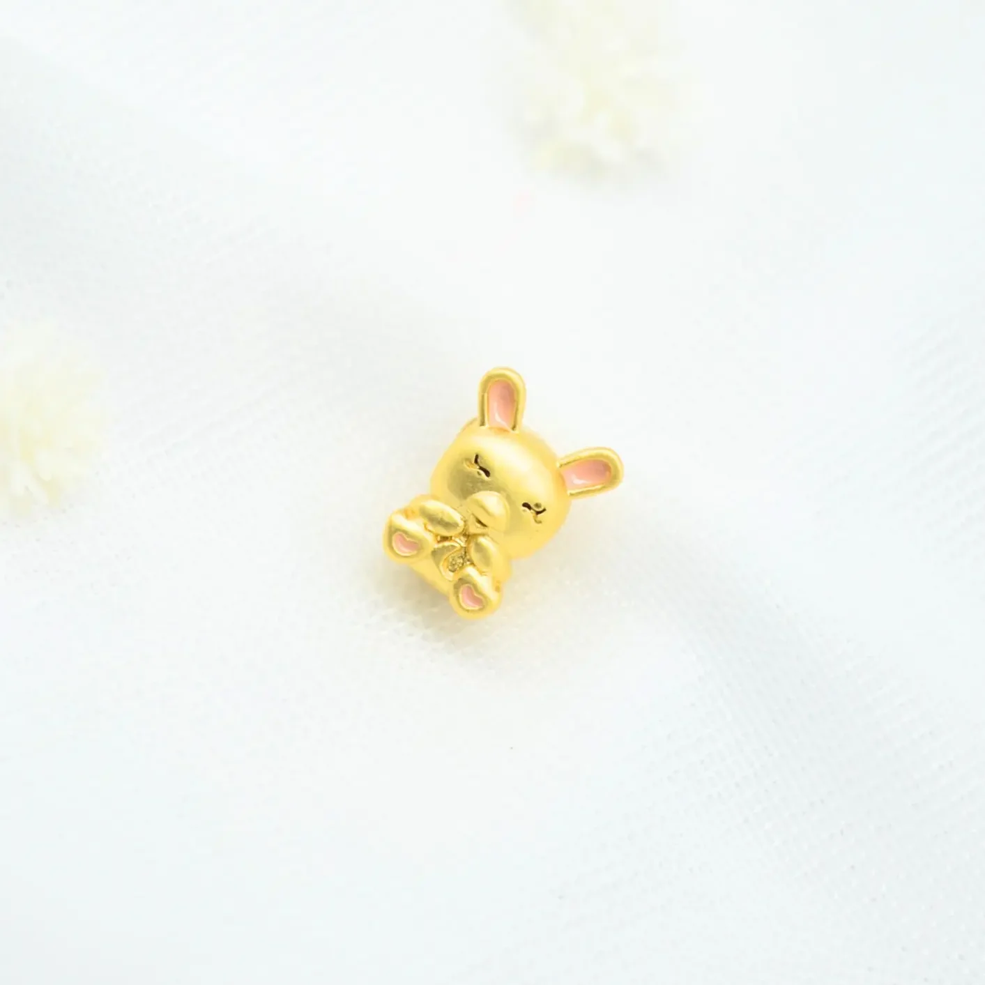 dije charm conejito tierno