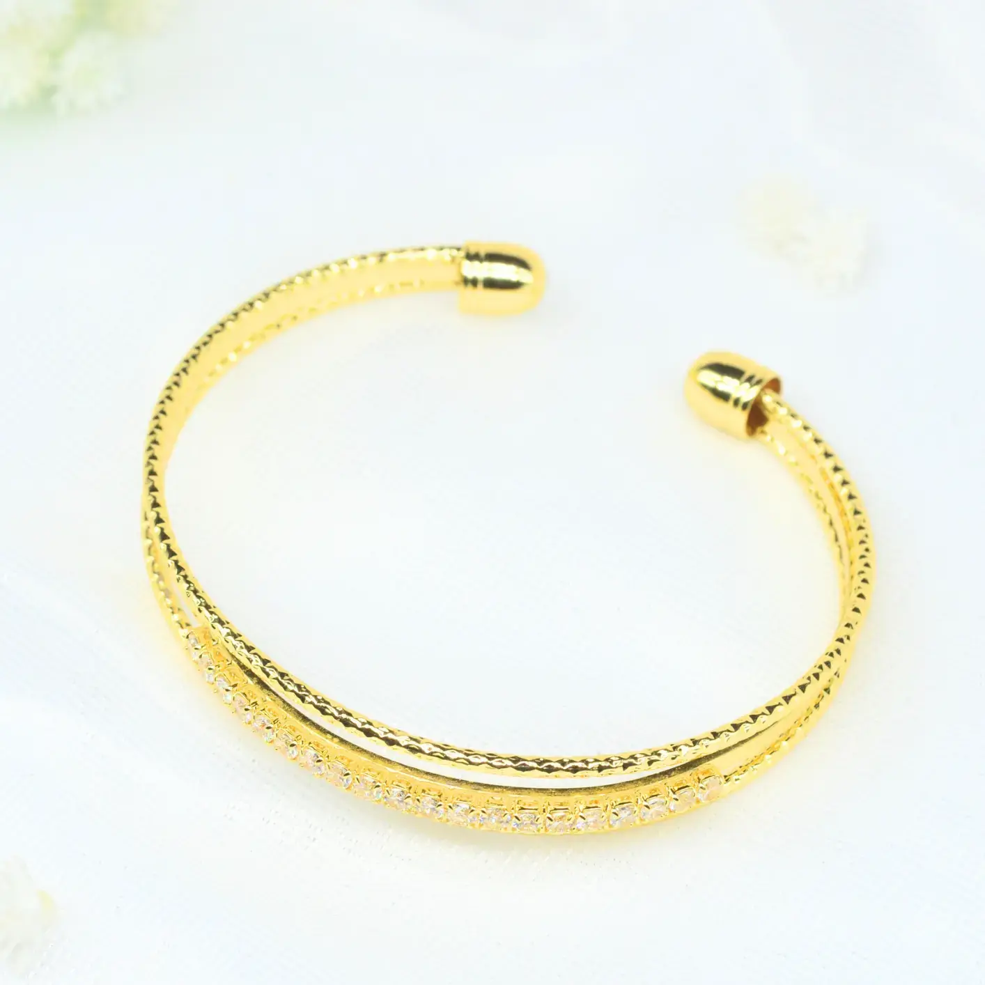 pulsera de doble aro con textura diamantada