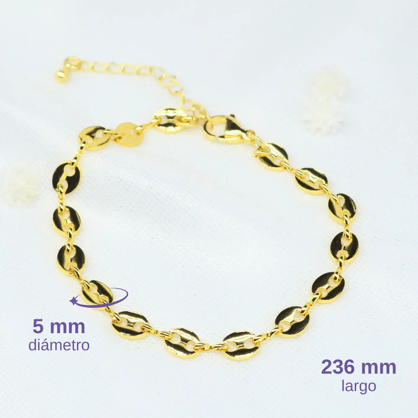 pulsera con eslabones ovalados calados. pulsera con eslabones ovalados calados.