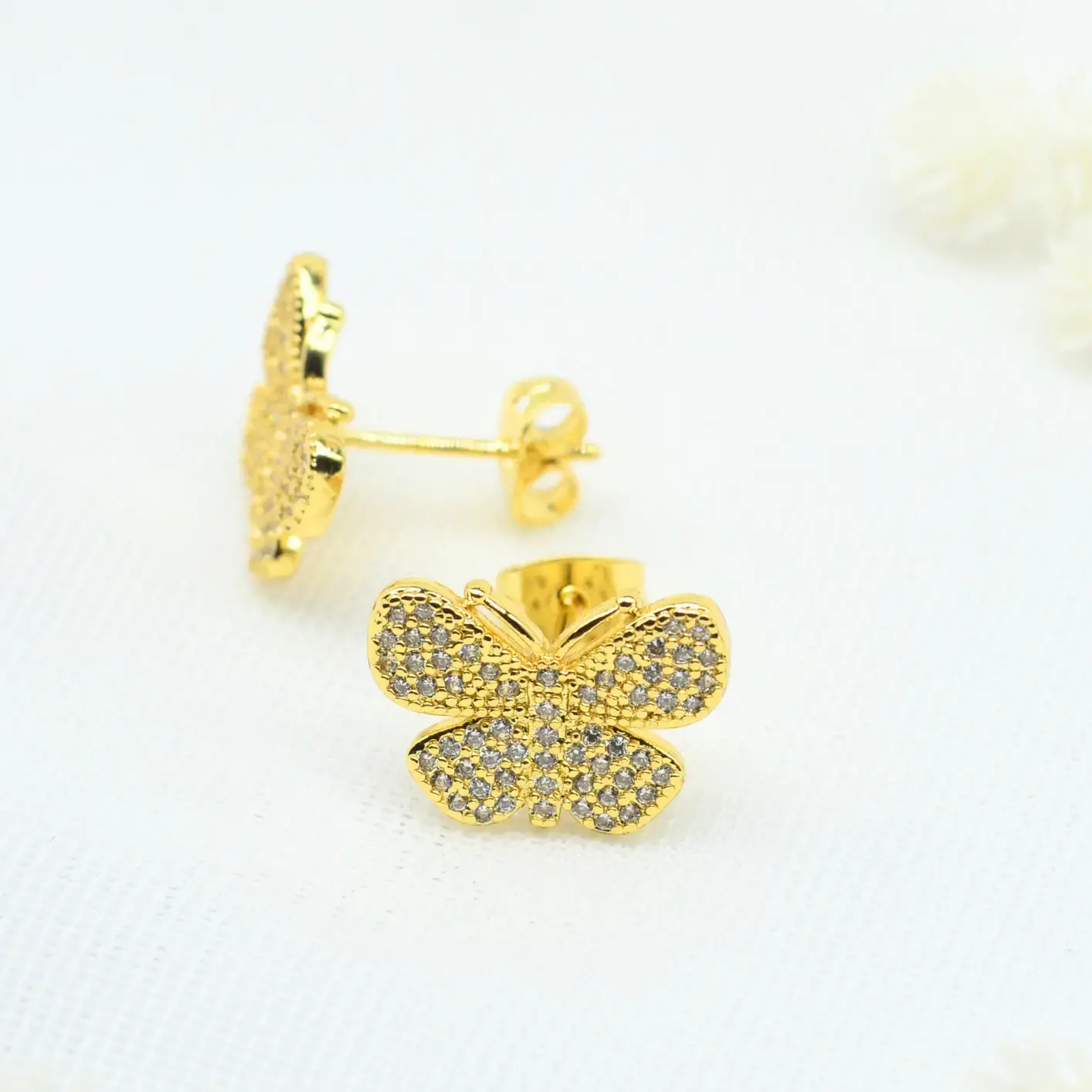 topos de mariposa con circones