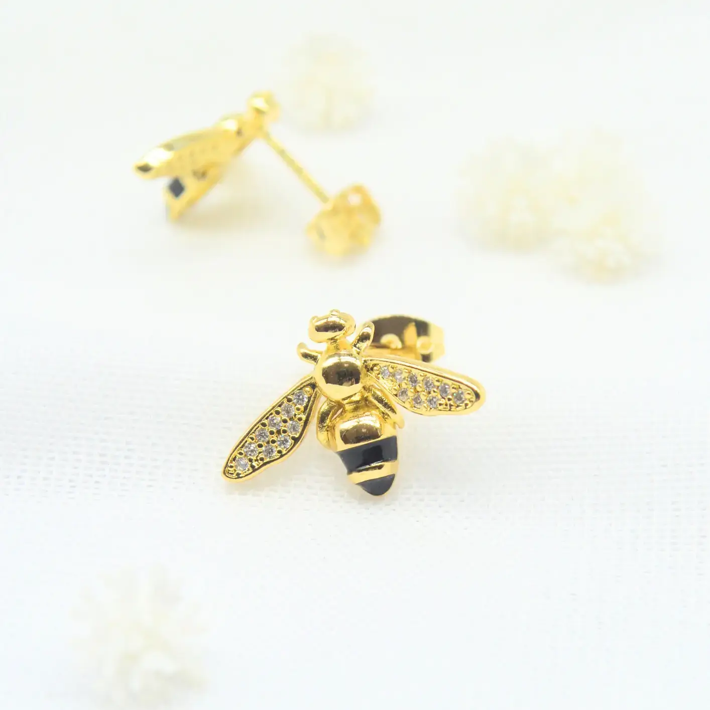topos de abeja con circones